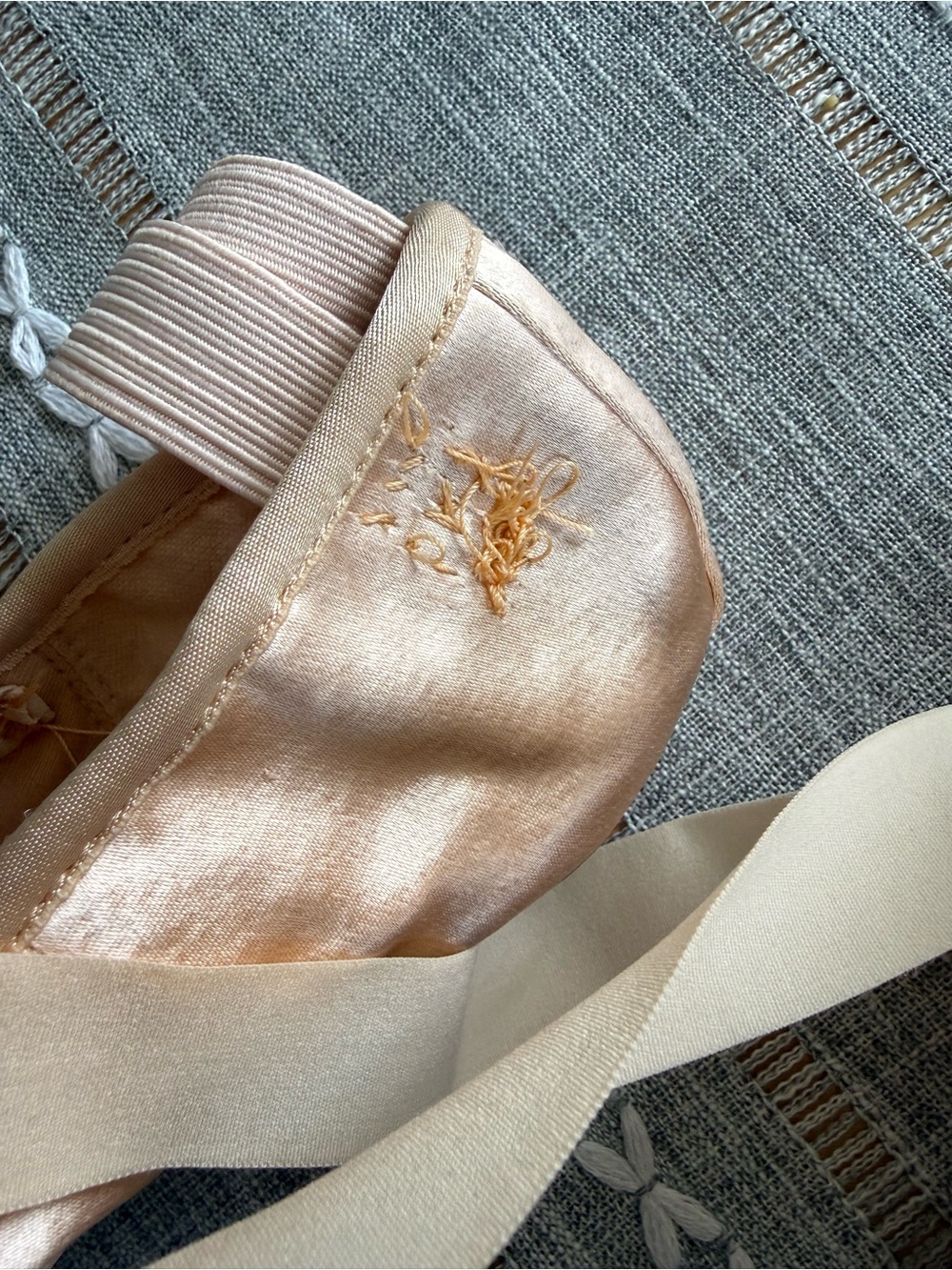 BLOCH Eurostretch Split Sole Pointe Shoes Never Worn Size 6.5 XXX - Picture 6 of 8